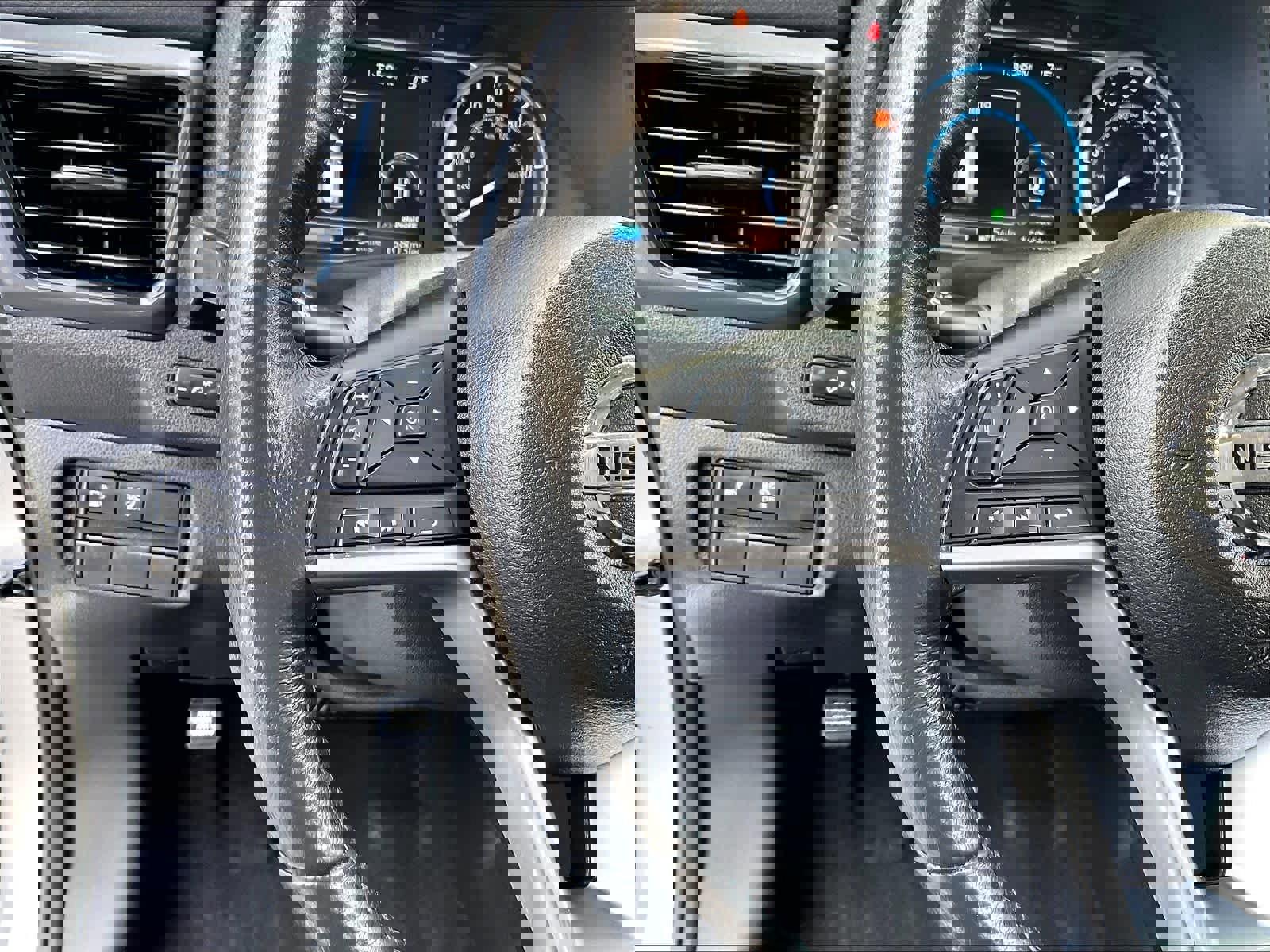 Used 2018 Nissan Leaf SV FWD image 22