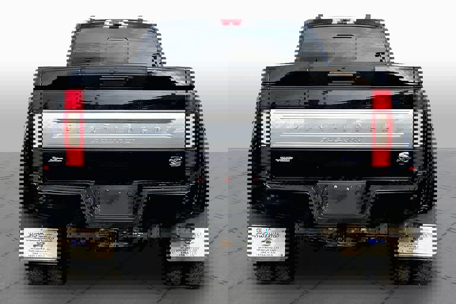 Certified 2020 Ford F450 Platinum w/ FX4 Off-Road Package AWD/4WD image 5