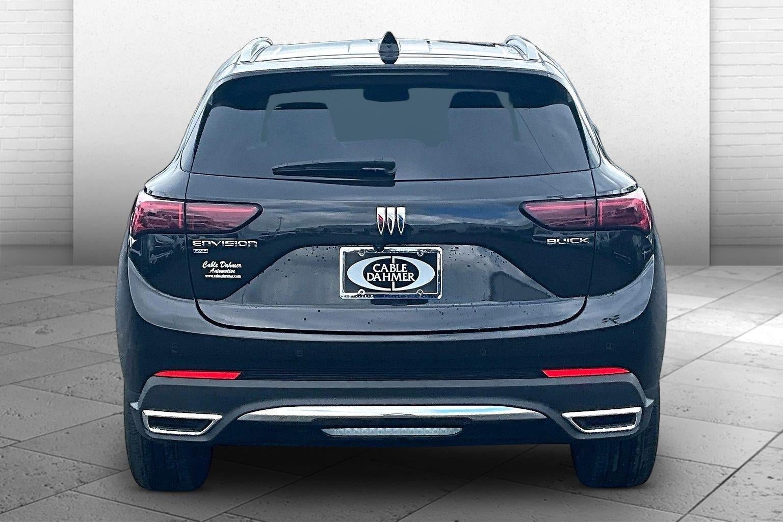 Used 2025 Buick Envision Preferred AWD/4WD image 3