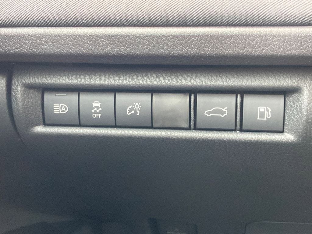 New 2026 Toyota Camry LE FWD image 28