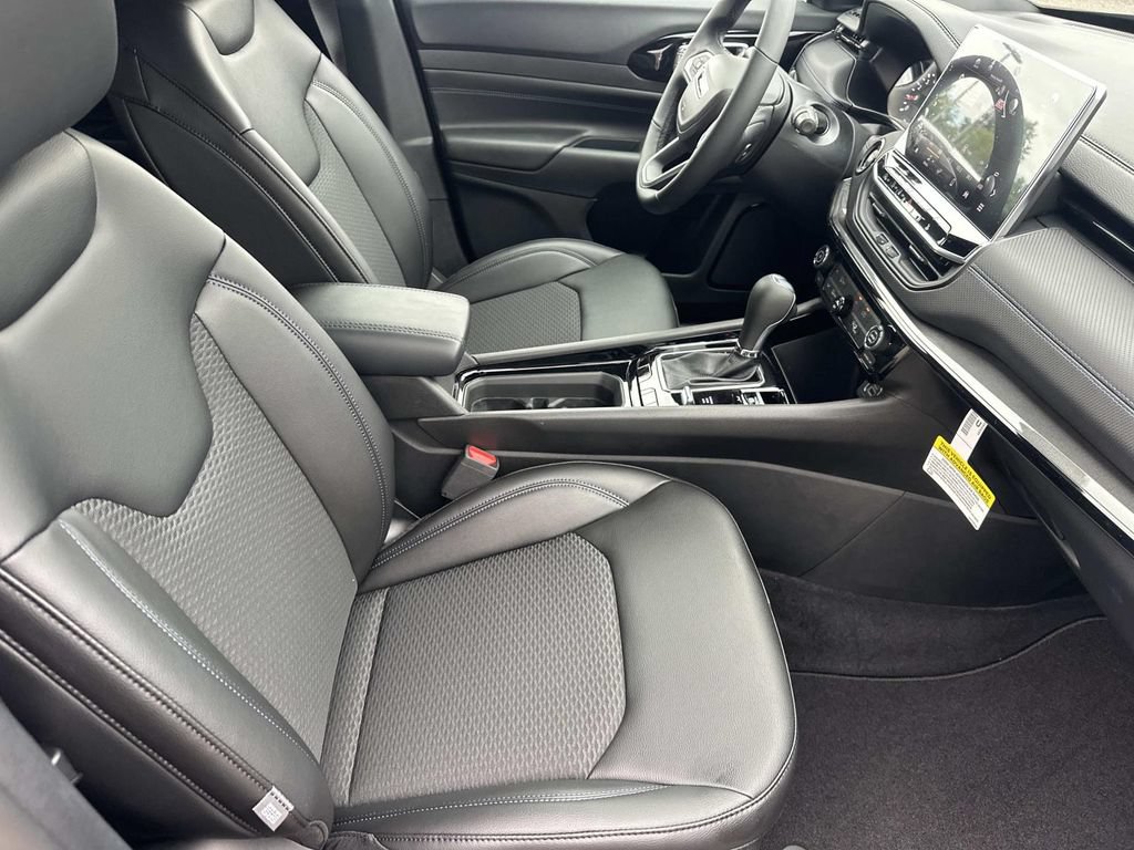 New 2026 Jeep Compass Latitude AWD/4WD image 13