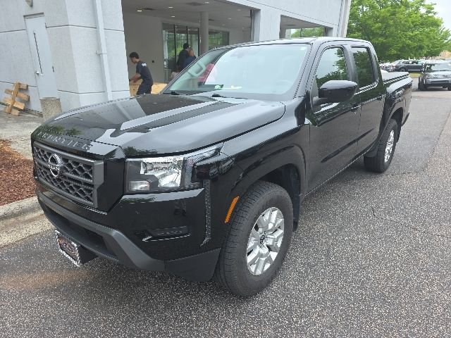 Certified 2022 Nissan Frontier SV w/ Technology Package AWD/4WD image 1