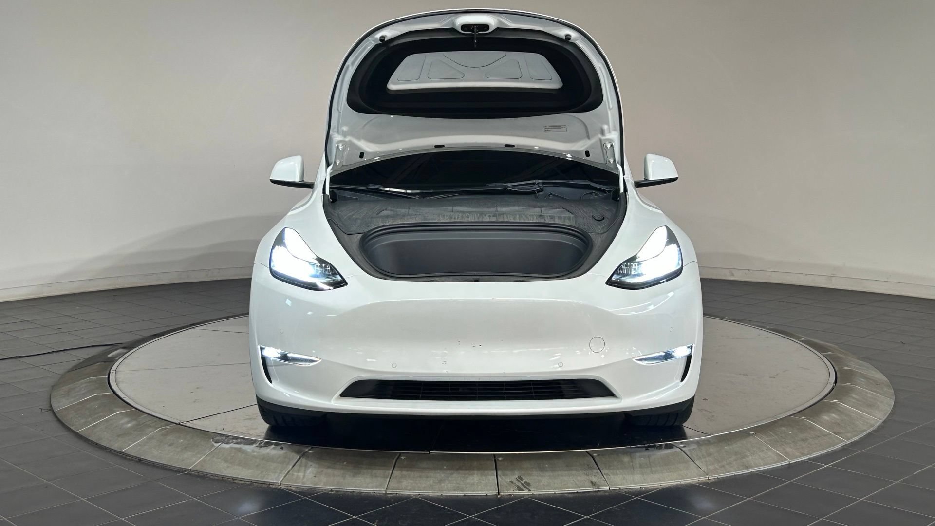 Used 2022 Tesla Model Y Long Range AWD/4WD image 79