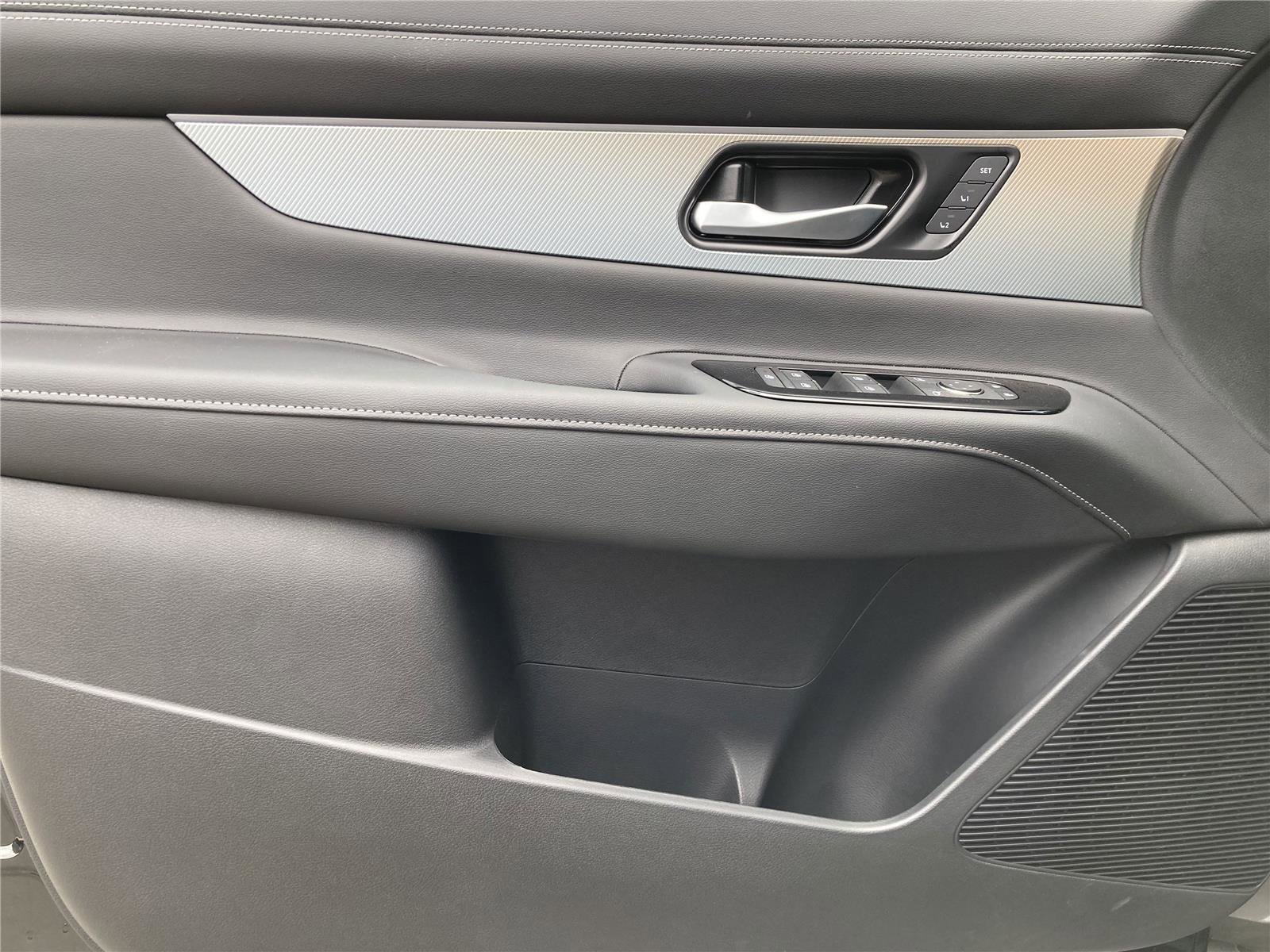 New 2025 Nissan Murano SL image 32