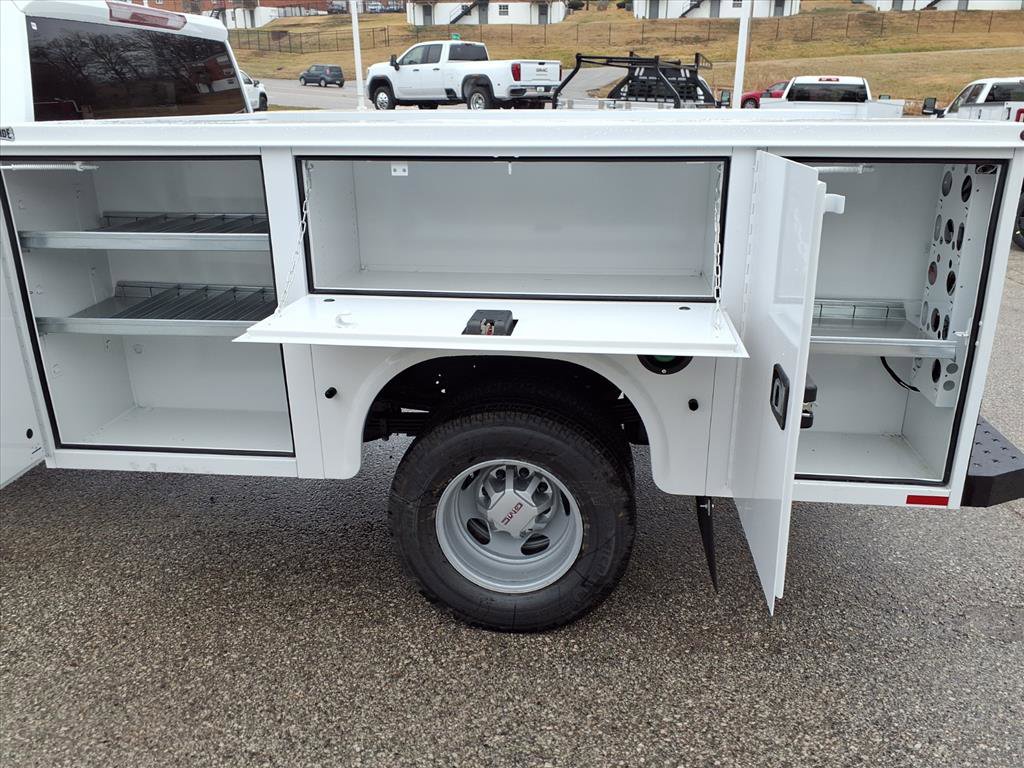 New 2026 GMC Sierra 3500 Pro w/ Convenience Package image 3