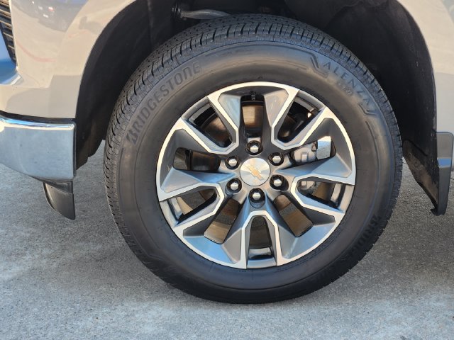 Used 2025 Chevrolet Silverado 1500 LT w/ Texas Edition Plus RWD image 17