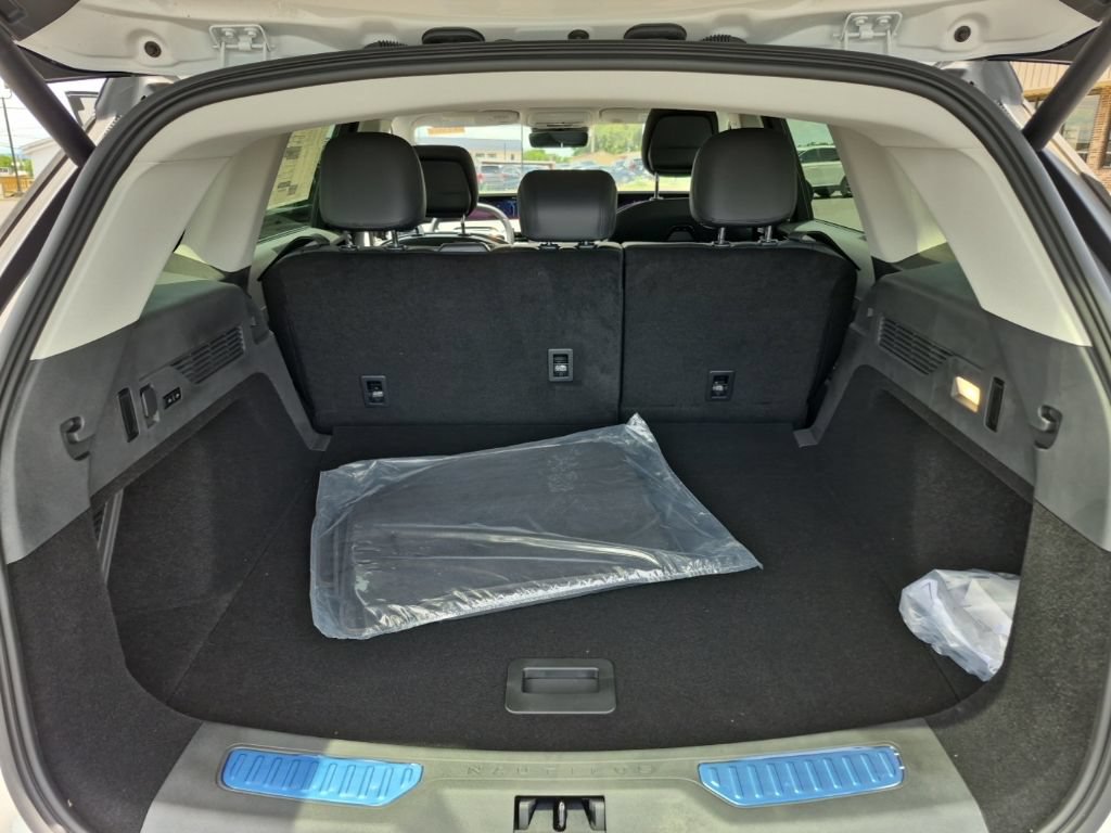 New 2026 Lincoln Nautilus Reserve AWD/4WD image 28