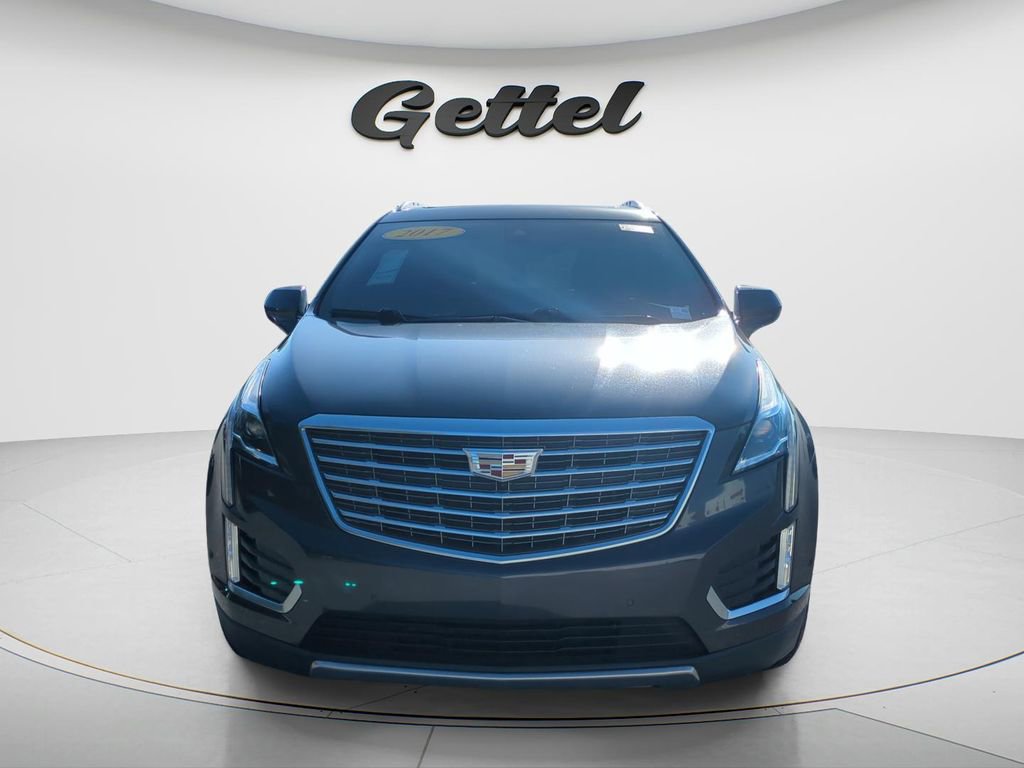 Used 2017 Cadillac XT5 Platinum w/ Driver Assist Package AWD/4WD image 2