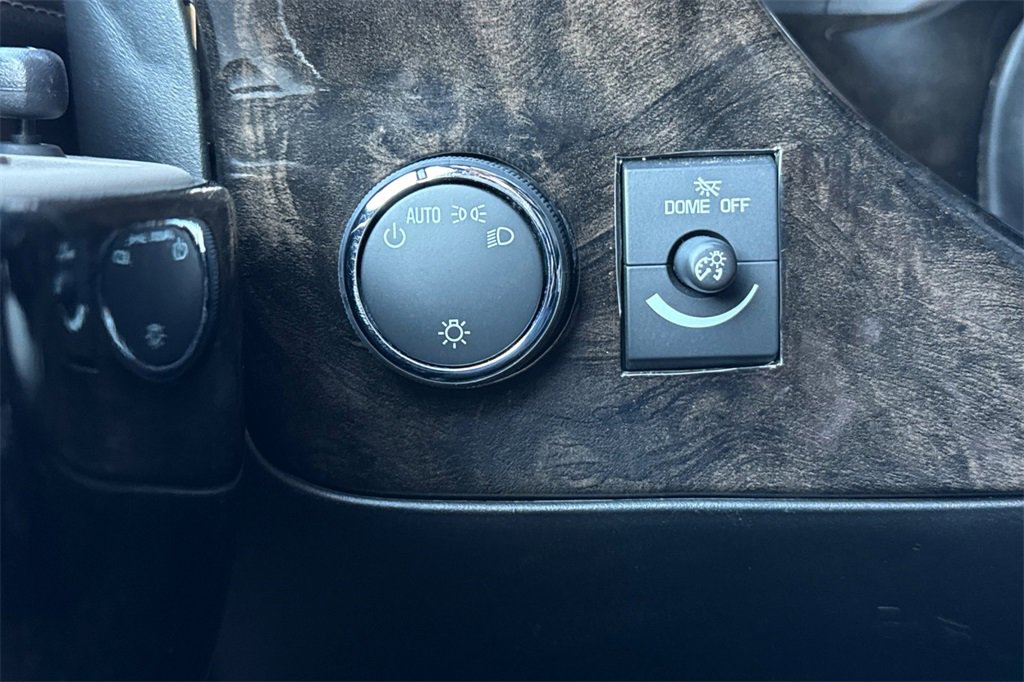 Used 2023 Chevrolet Express 2500 image 32