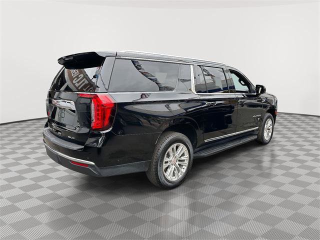 Used 2024 GMC Yukon XL SLT image 3