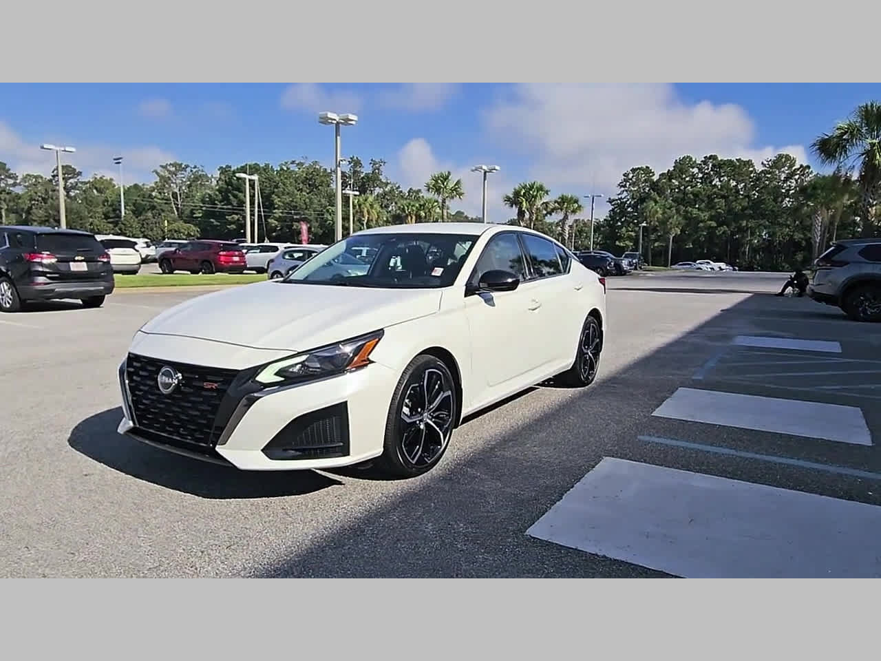 Used 2024 Nissan Altima 2.5 SR AWD/4WD image 23
