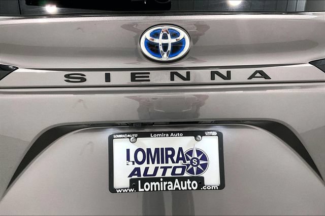 Used 2022 Toyota Sienna LE FWD image 28