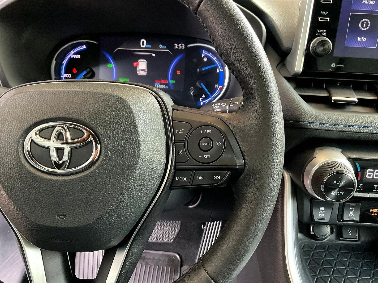 Used 2022 Toyota RAV4 XSE w/ XSE Grade Weather Package AWD/4WD image 12