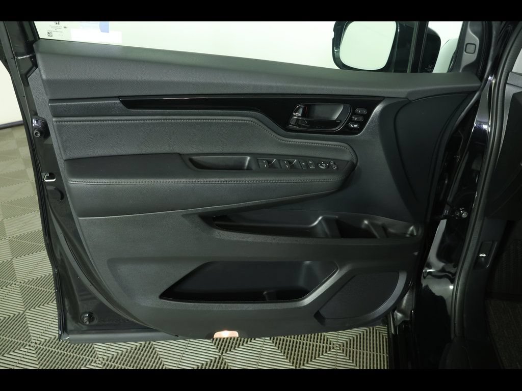 Used 2024 Honda Odyssey Elite image 27