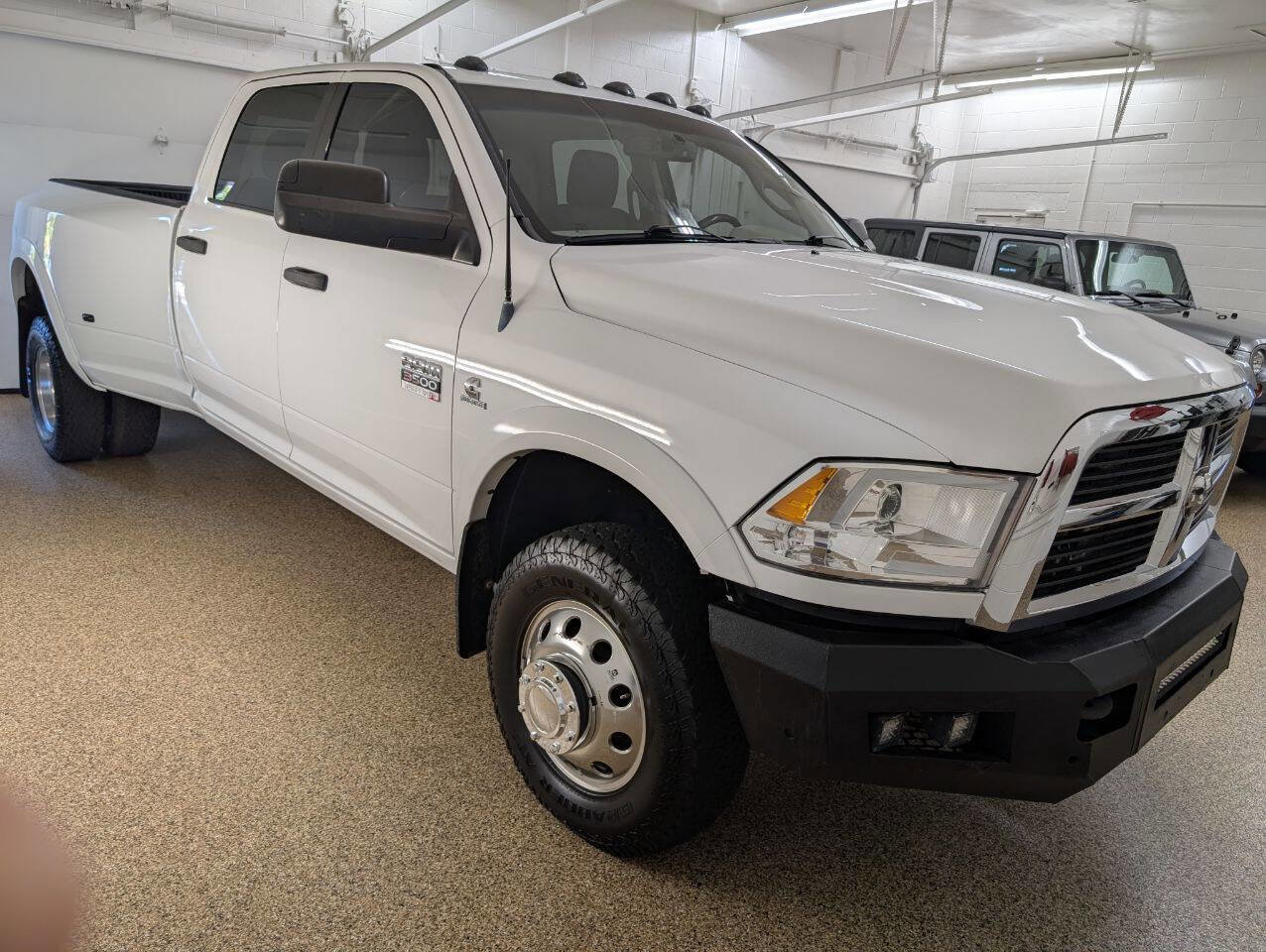 Used 2011 RAM 3500 SLT w/ Luxury Group image 7