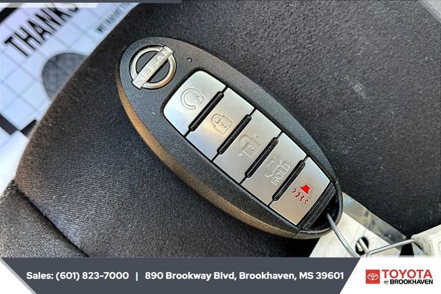 Used 2024 Nissan Altima 2.5 SV image 9