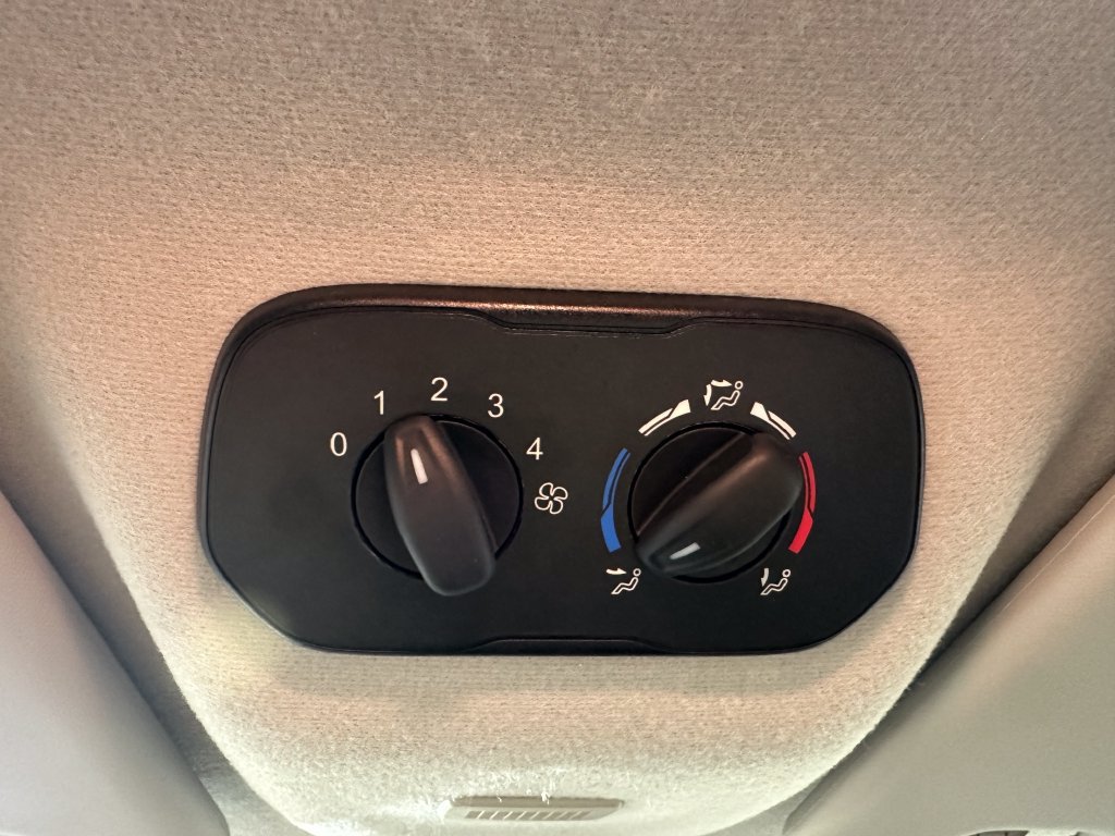 Used 2018 Ford Transit 350 XL RWD image 28