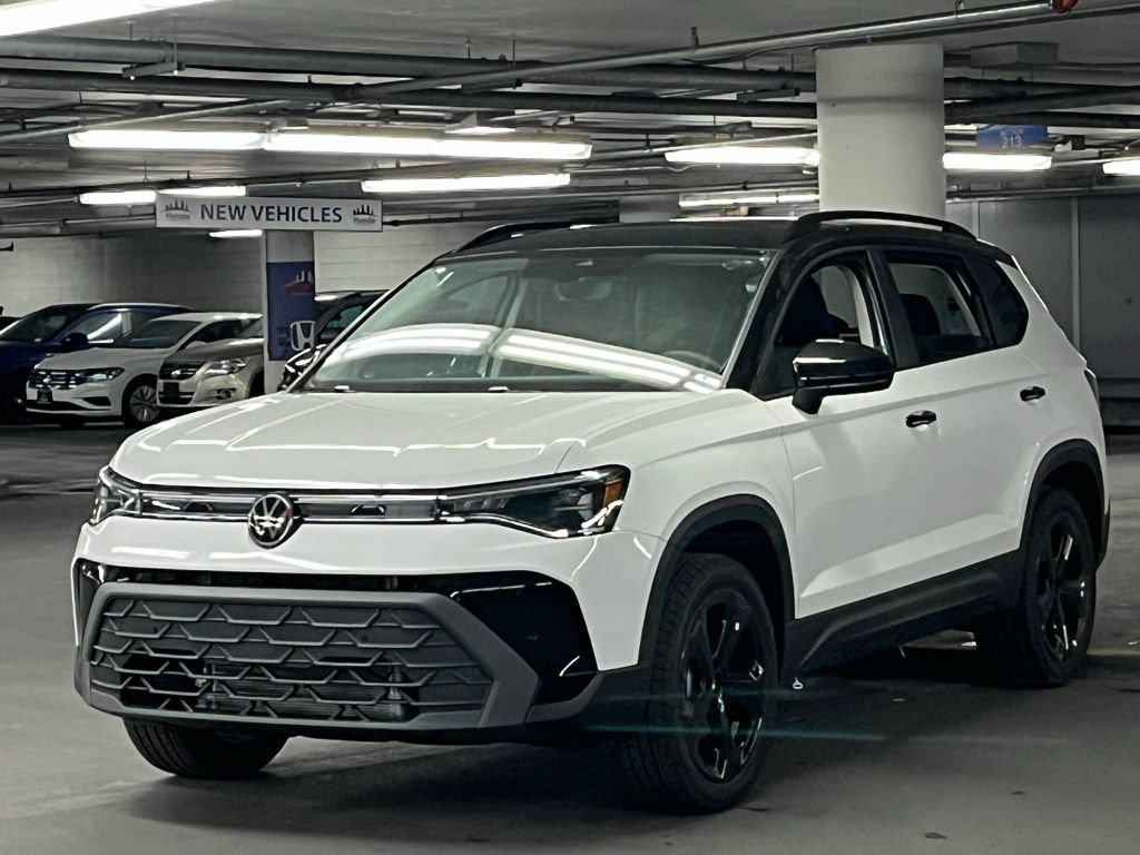 New 2026 Volkswagen Taos SE AWD/4WD image 3