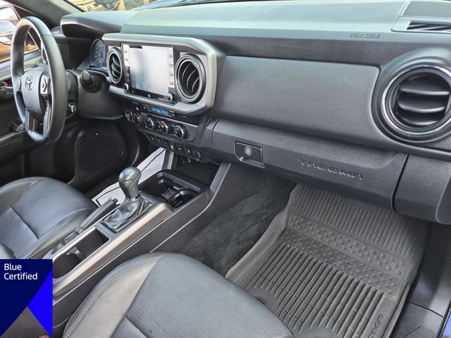 Used 2022 Toyota Tacoma TRD Sport w/ TRD Premium Sport Package AWD/4WD image 37