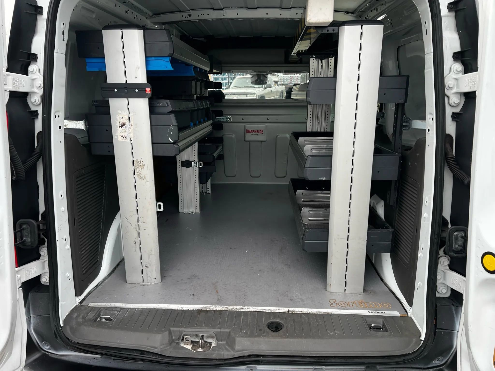 Used 2021 Ford Transit Connect XL image 7