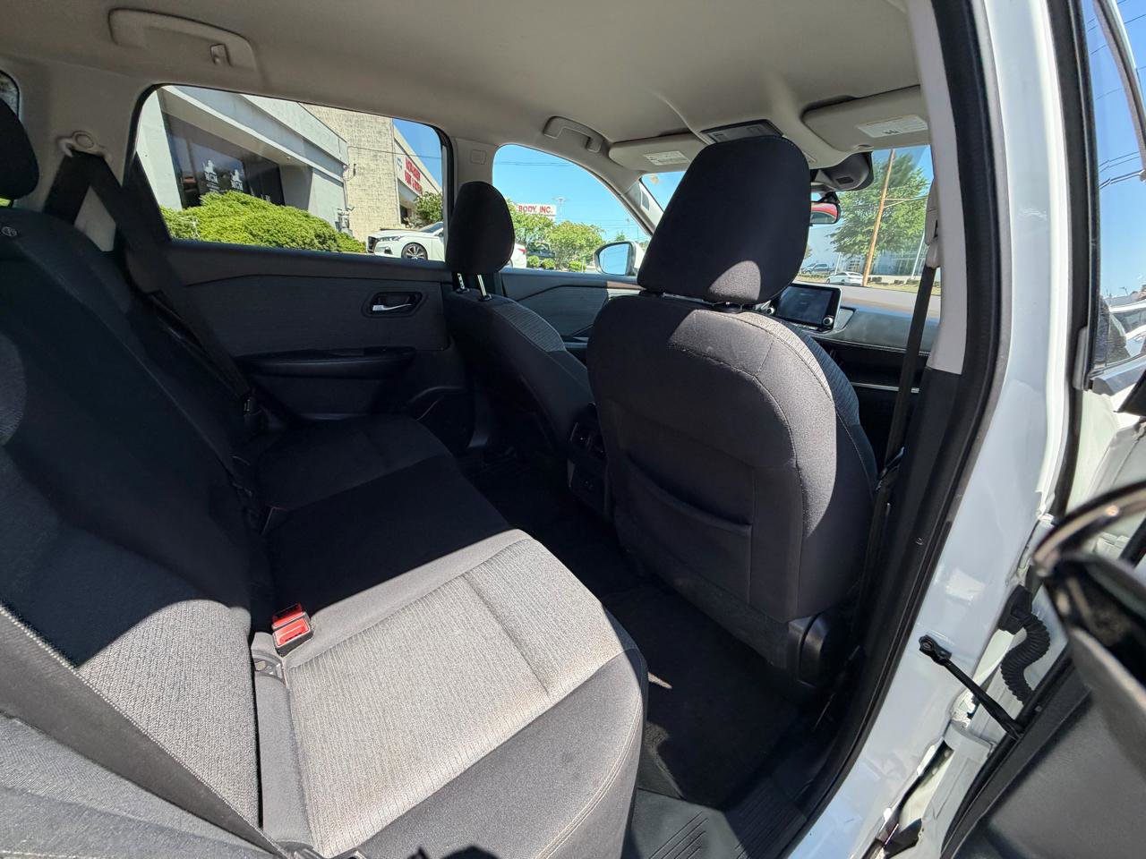 Used 2021 Nissan Rogue SV FWD image 42