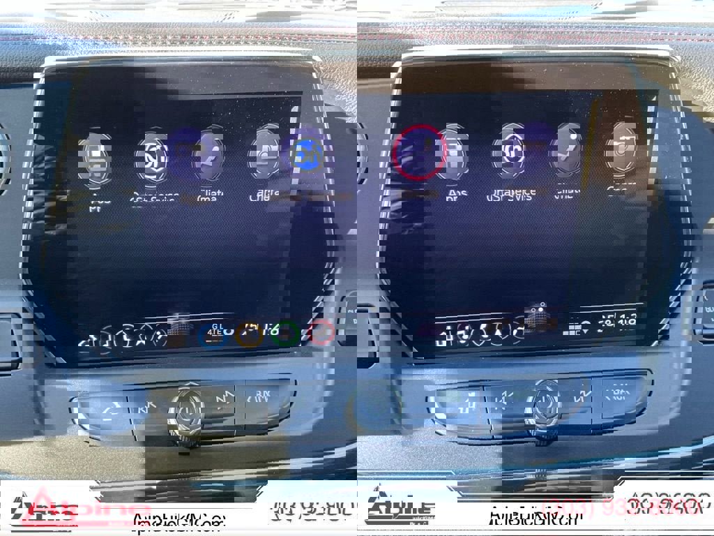 Used 2019 Chevrolet Blazer RS w/ Sun and Wheels Package image 17