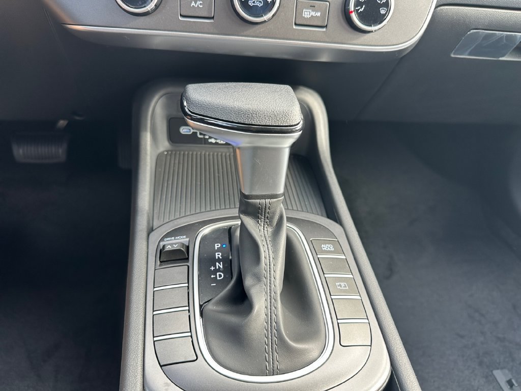 New 2027 Hyundai Kona SE FWD image 18