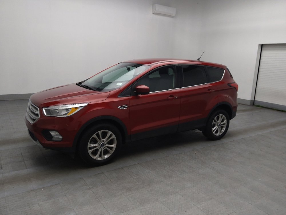 Used 2019 Ford Escape SE image 2