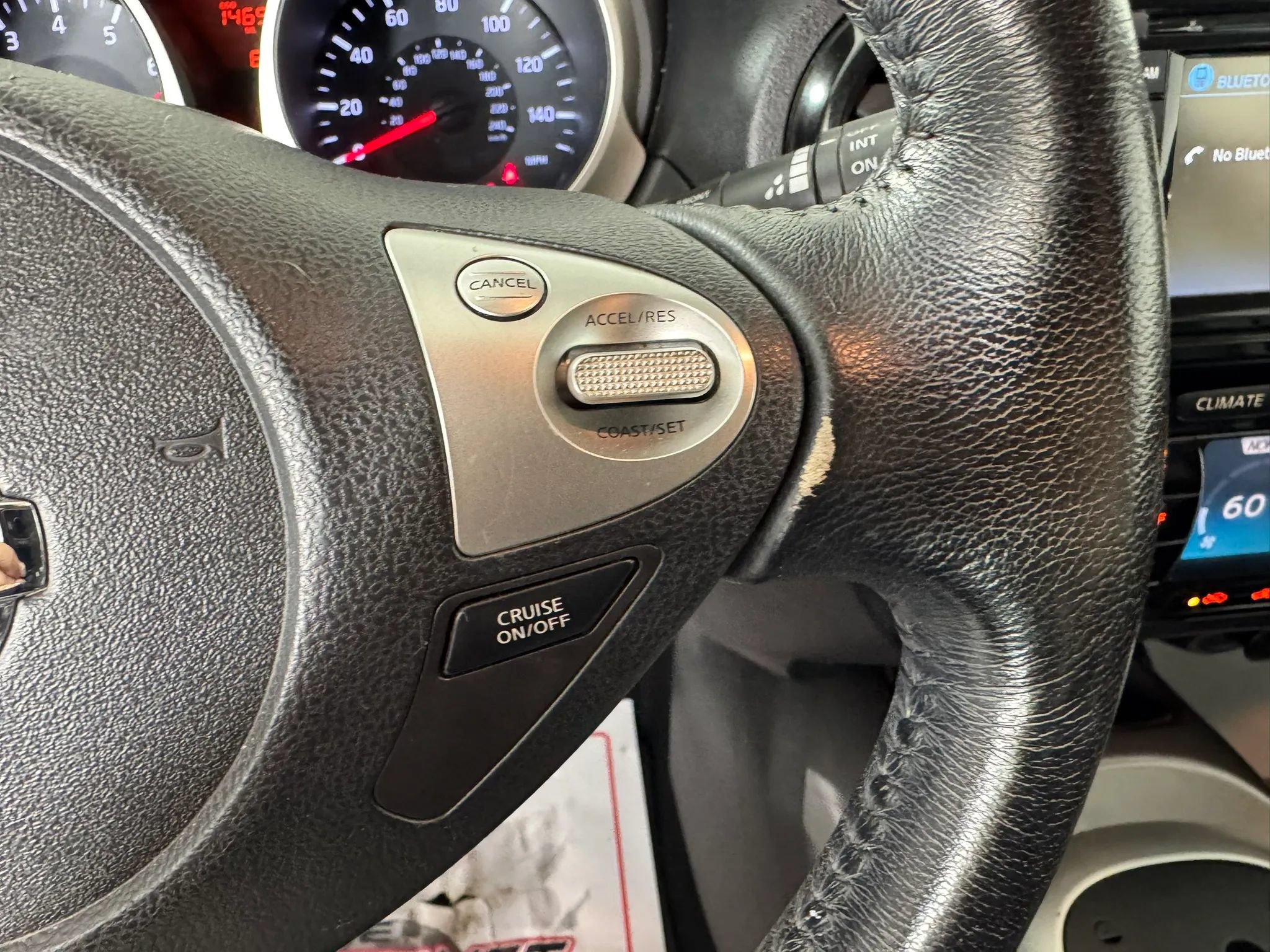 Used 2016 Nissan Juke SL FWD image 16