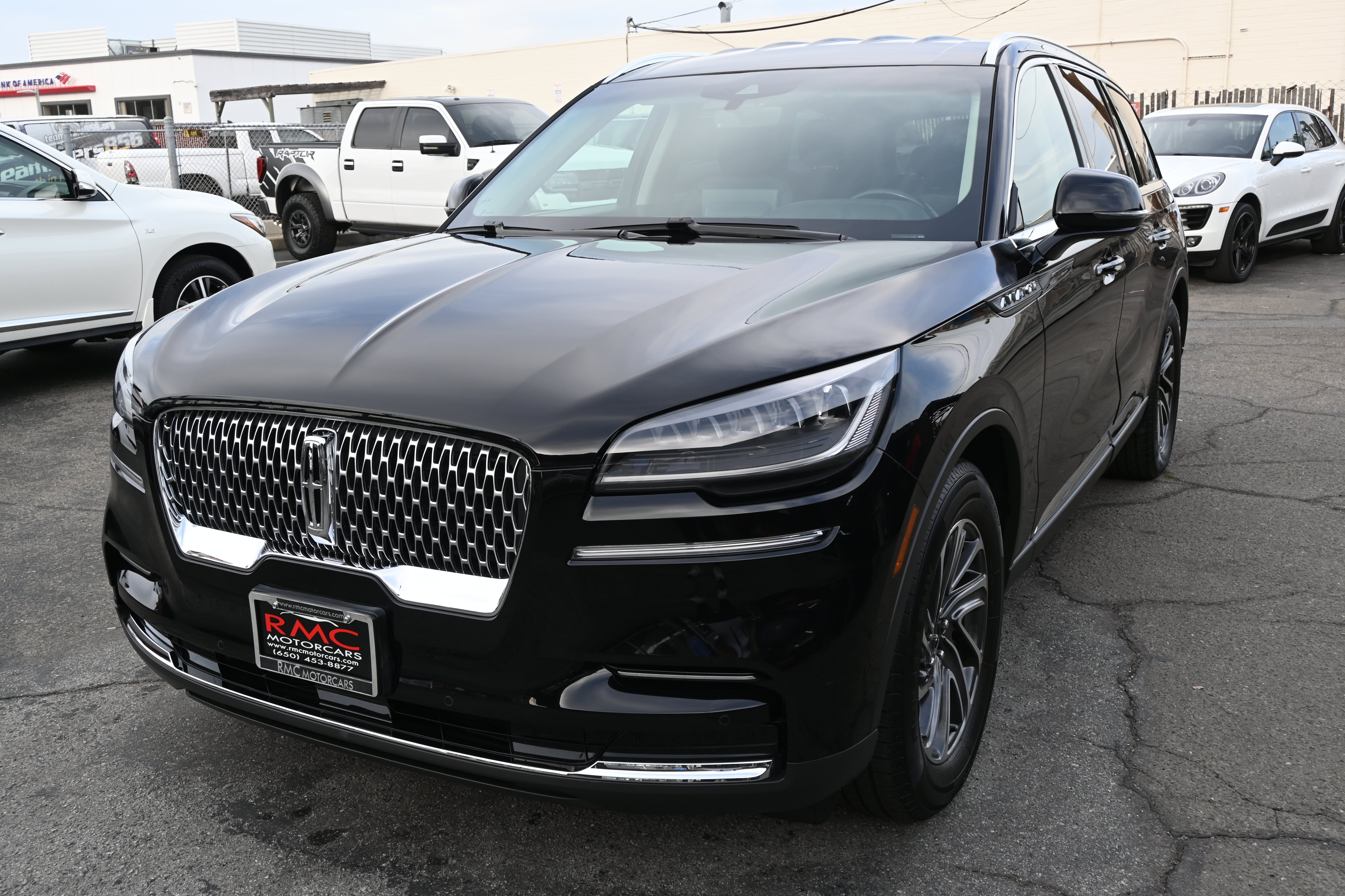 Used 2022 Lincoln Aviator 2WD image 3