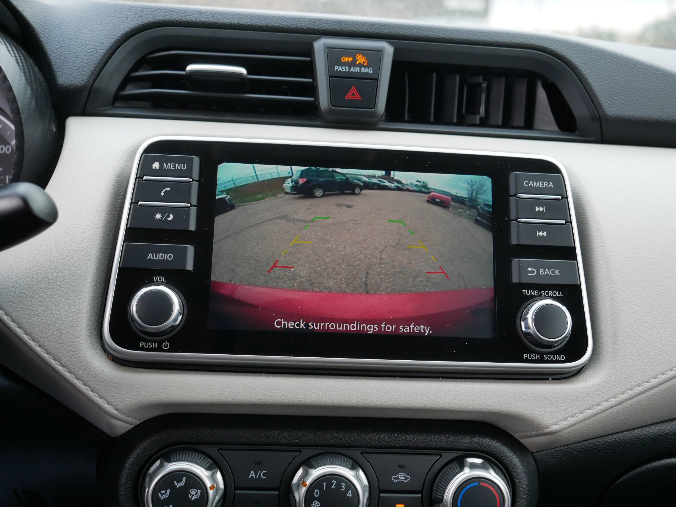 Used 2021 Nissan Versa SV image 26