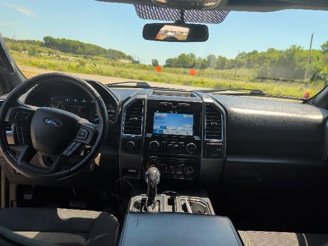 Used 2017 Ford F150 XLT w/ Equipment Group 302A Luxury AWD/4WD image 10