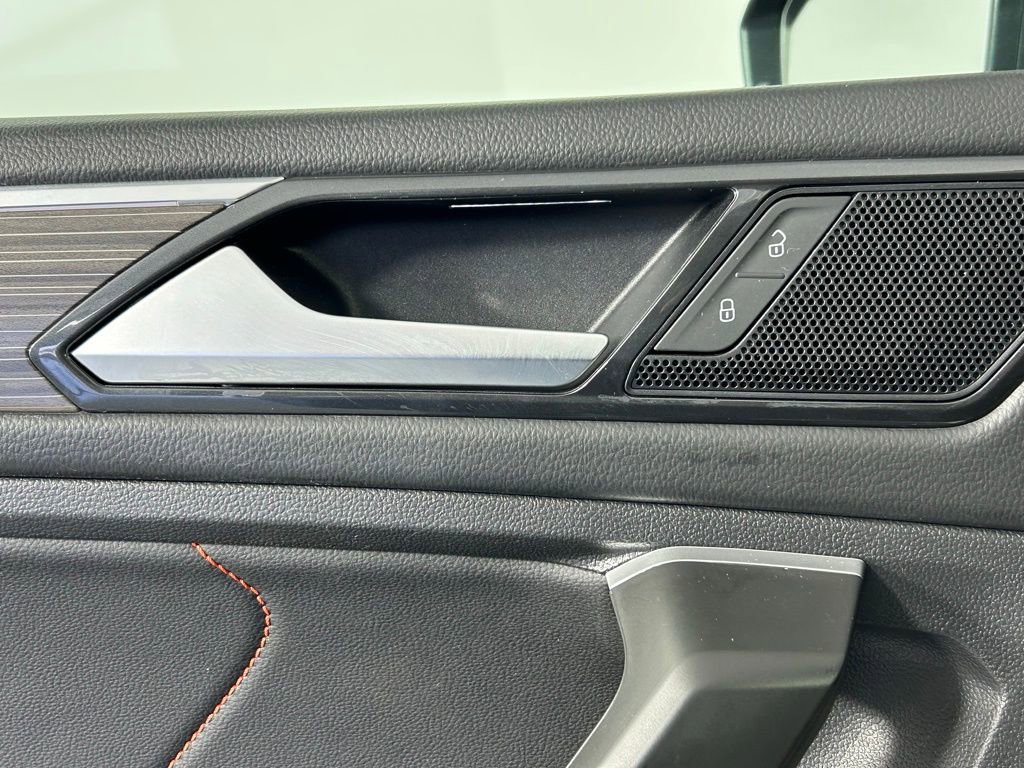 Used 2024 Volkswagen Tiguan Wolfsburg Edition FWD image 33
