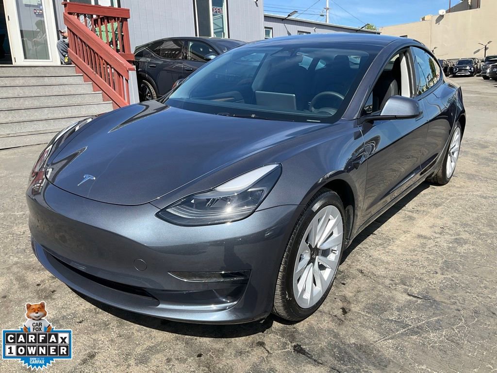 Used 2023 Tesla Model 3 Standard Range image 89