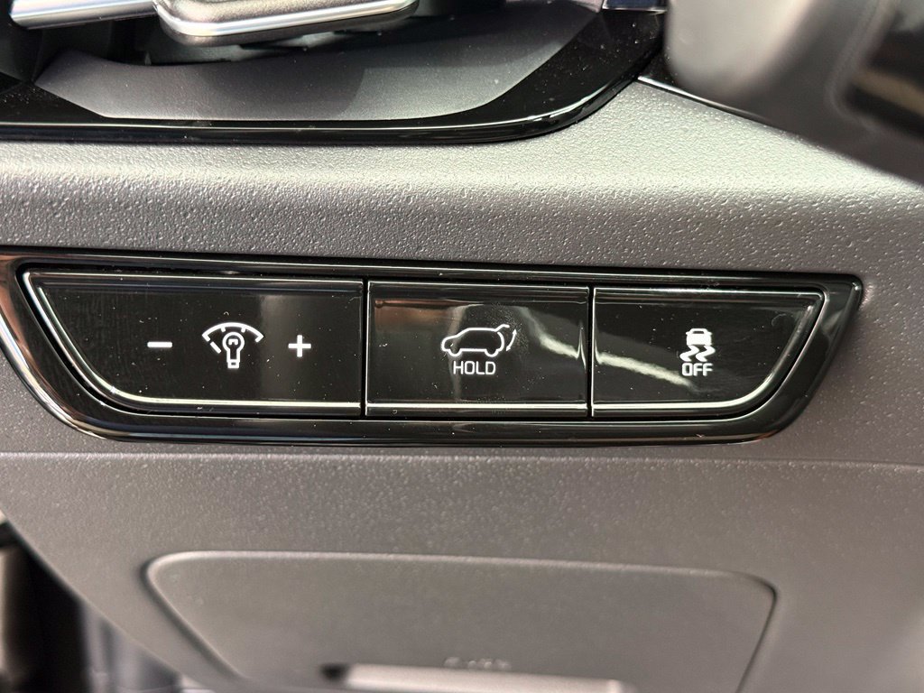 Used 2025 Kia Niro Wind FWD image 31
