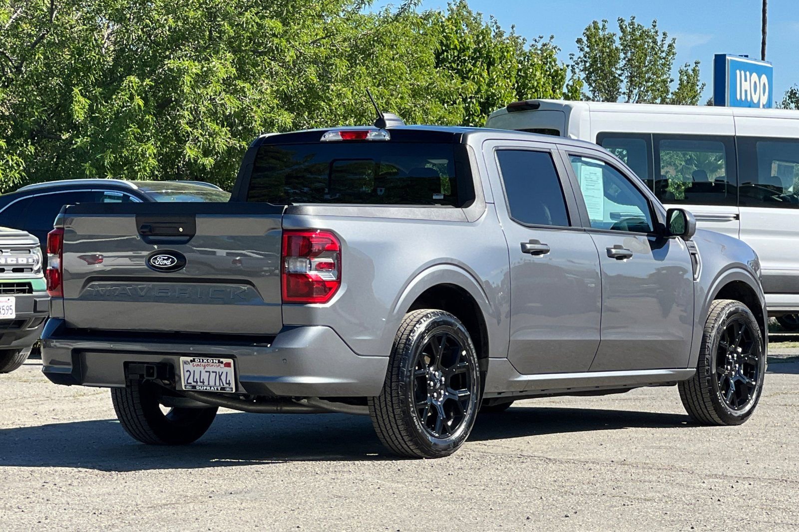Used 2025 Ford Maverick Lobo image 4