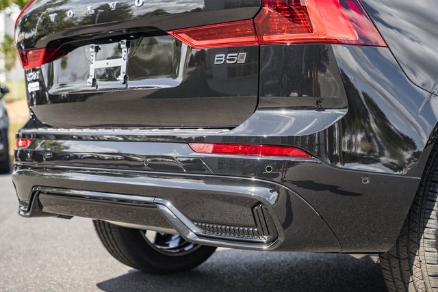 New 2026 Volvo XC60 B5 Plus w/ Protection Package Premier image 8