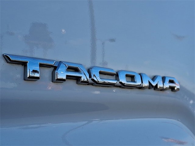 Used 2019 Toyota Tacoma TRD Off-Road image 30