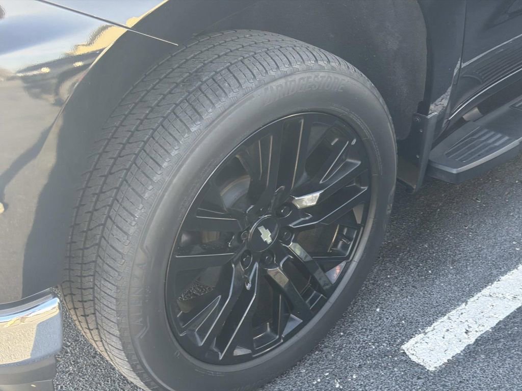 Used 2022 Chevrolet Silverado 1500 LTZ w/ Technology Package image 7