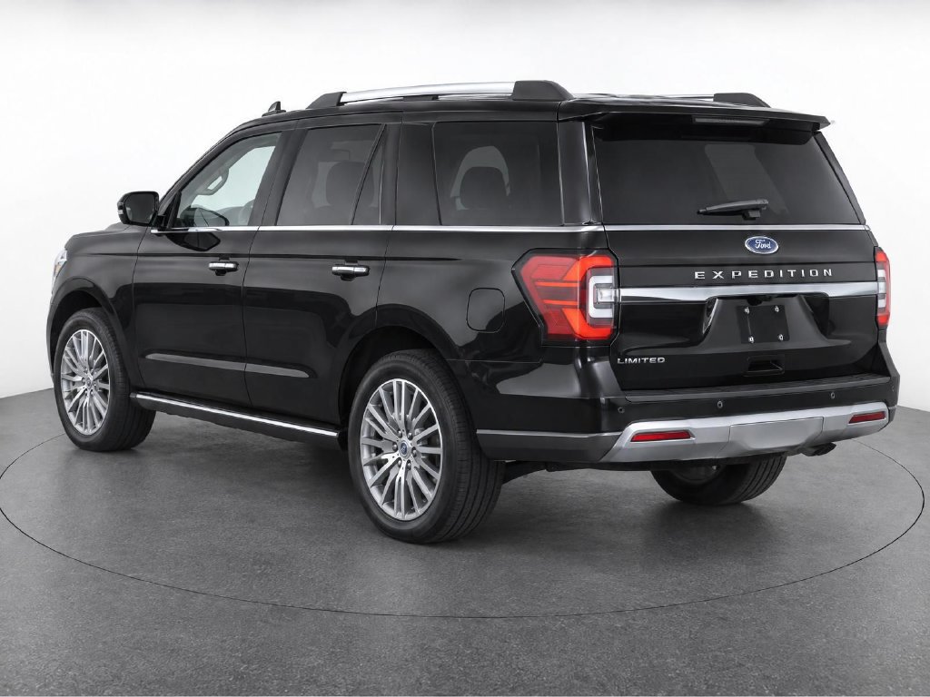 Used 2023 Ford Expedition Limited AWD/4WD image 3