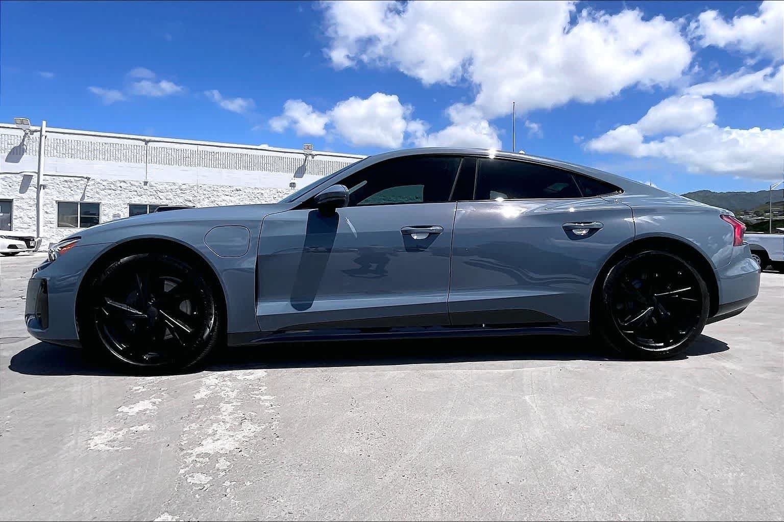 Used 2023 Audi e-tron GT Premium Plus AWD/4WD image 3