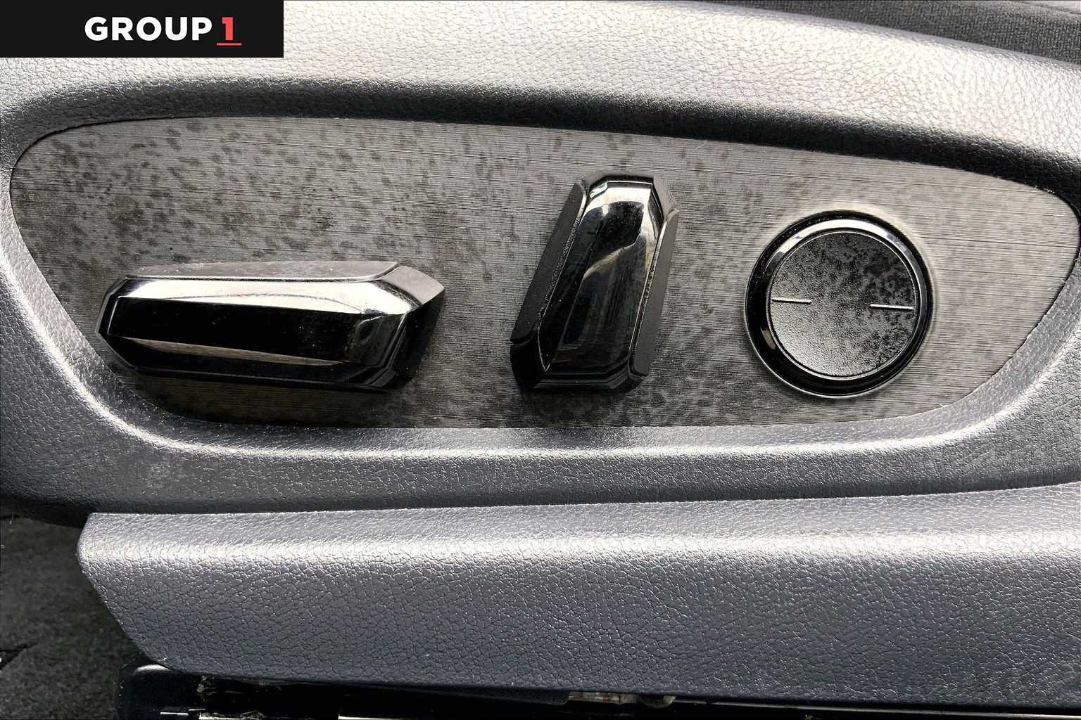 Used 2024 Lexus ES 350 w/ Premium Package FWD image 34