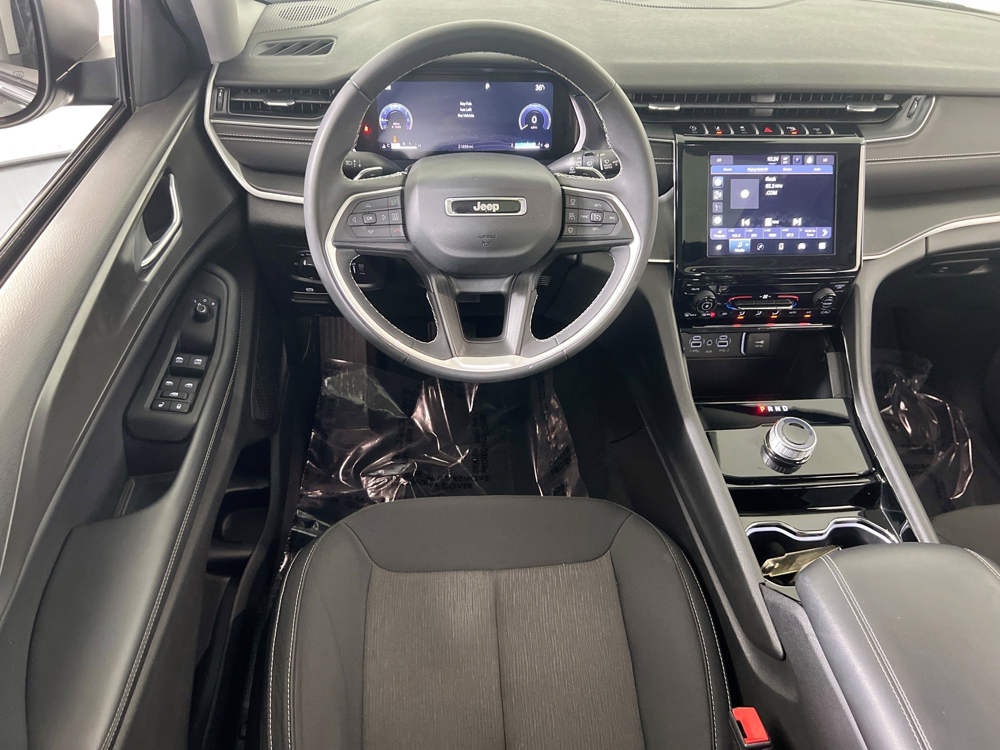 Used 2023 Jeep Grand Cherokee L Laredo AWD/4WD image 21