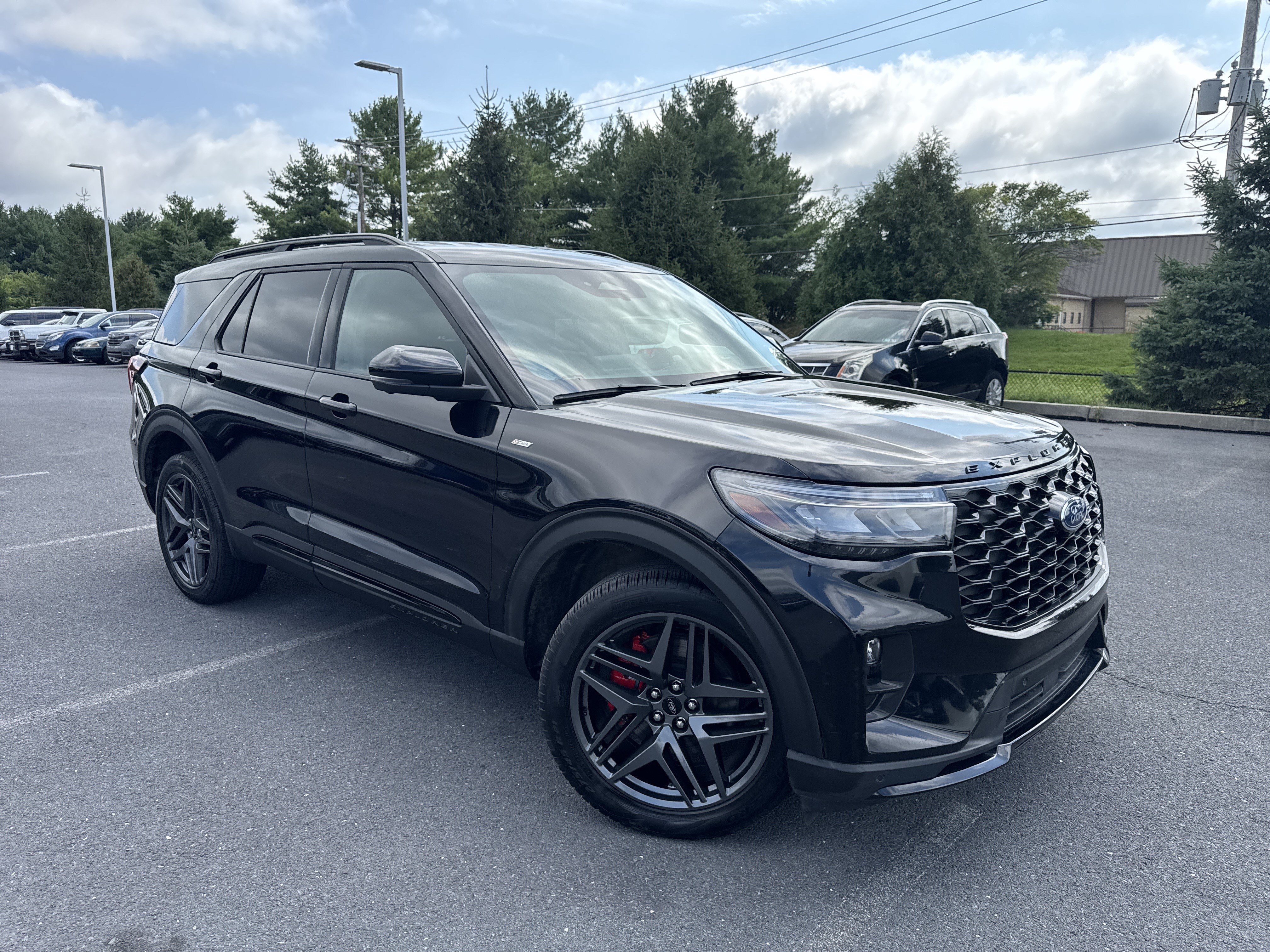 Used 2025 Ford Explorer ST-Line w/ ST-Line Street Pack AWD/4WD image 26
