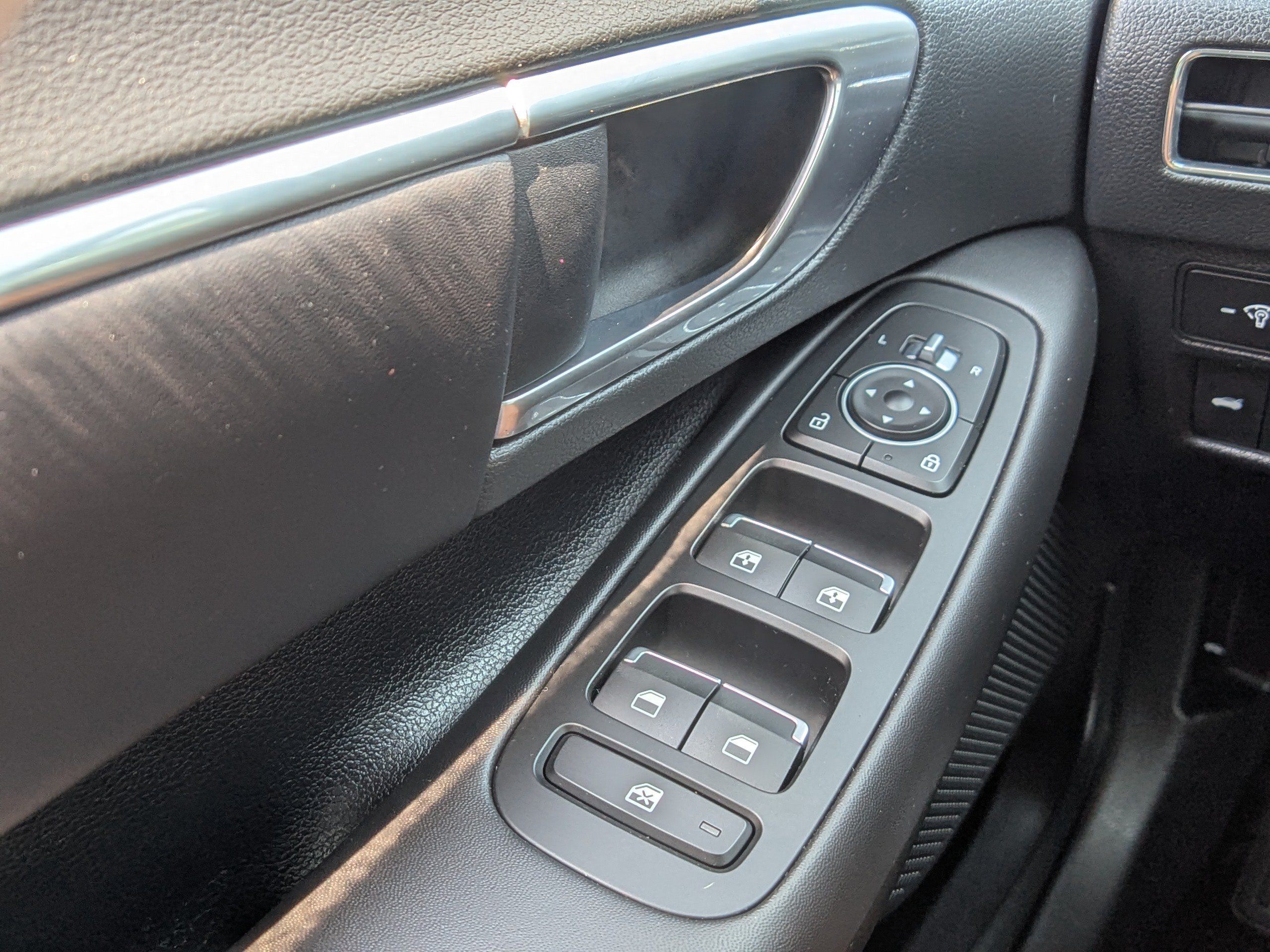 Used 2023 Hyundai Sonata SEL w/ Convenience Package FWD image 29