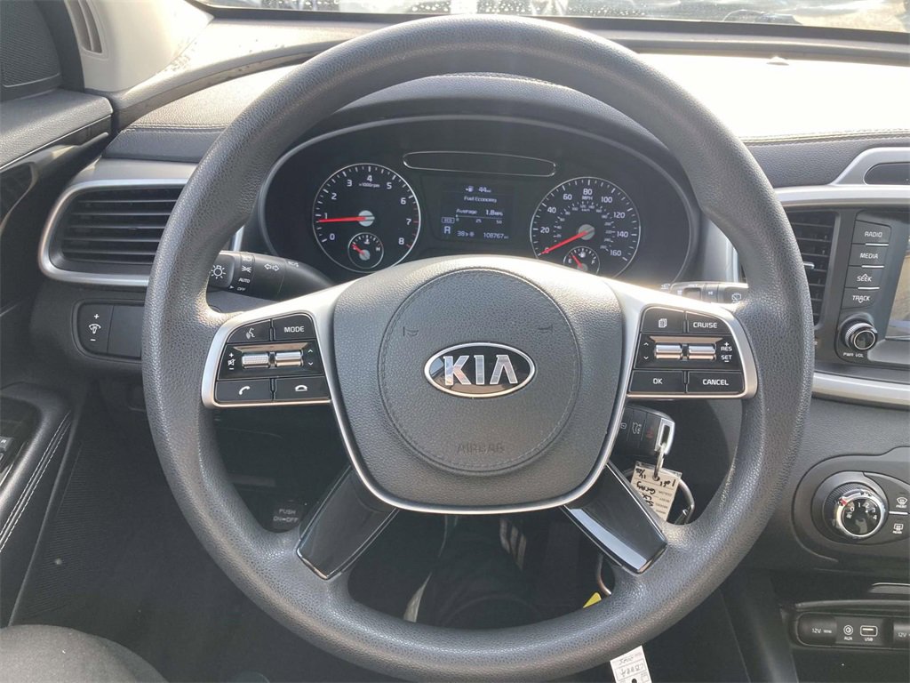 Used 2020 Kia Sorento LX image 25