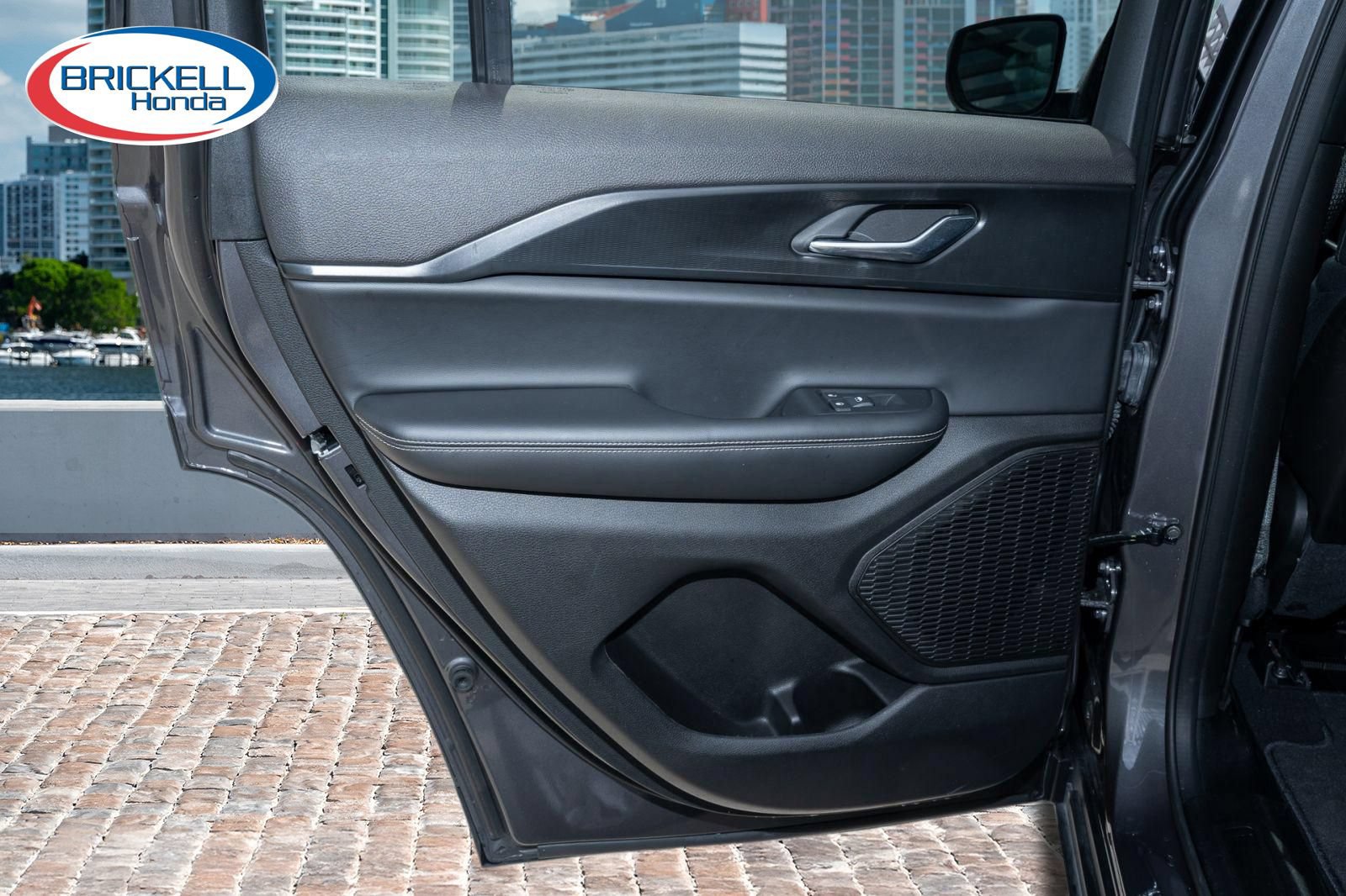 Used 2025 Jeep Grand Cherokee Laredo w/ Luxury Tech Group I RWD image 12