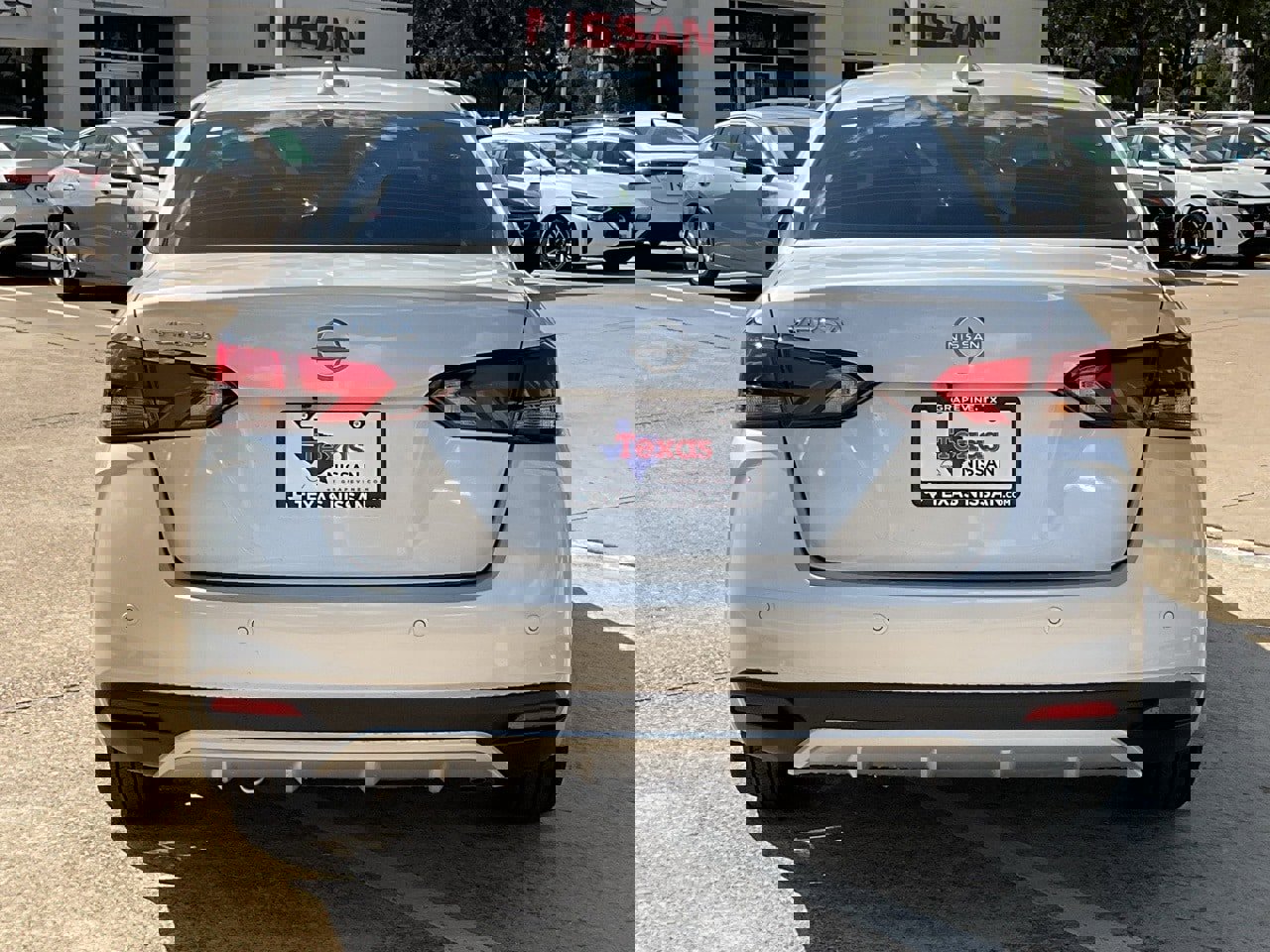 New 2025 Nissan Versa SV w/ Trunk Package image 6