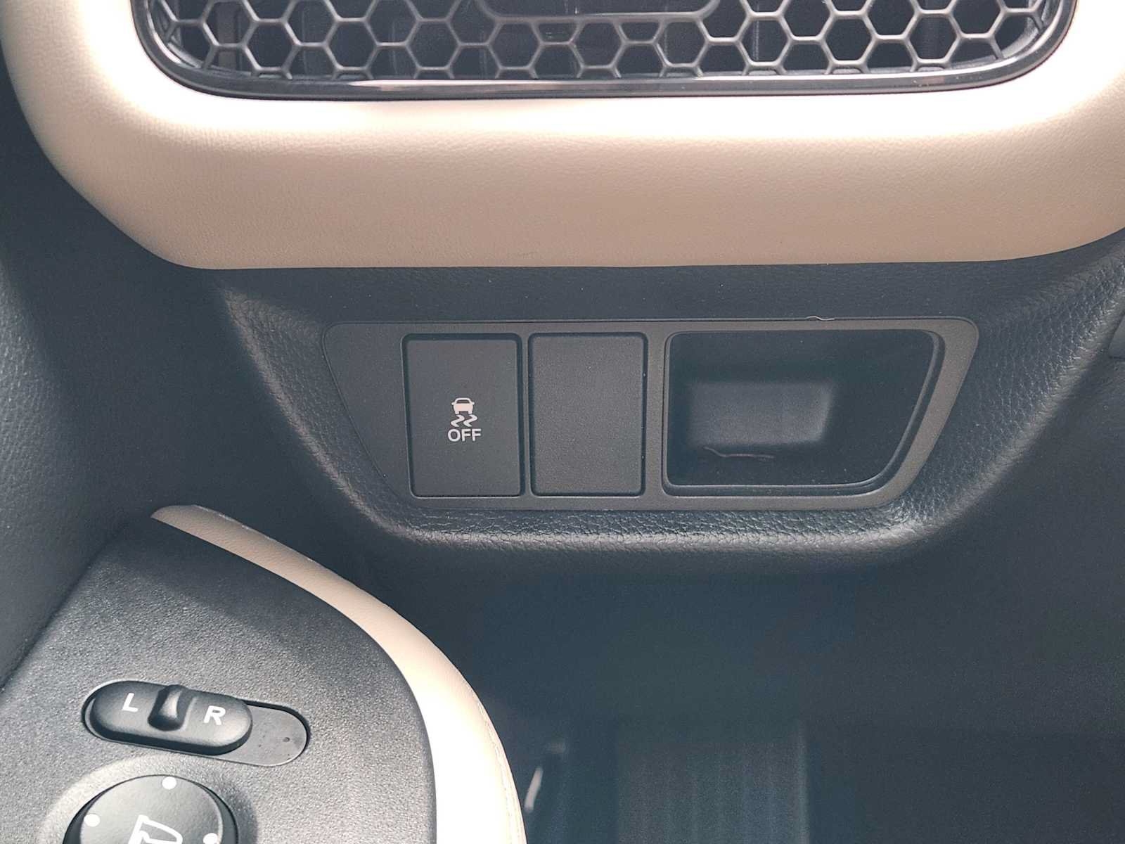 Certified 2026 Honda HR-V LX image 21