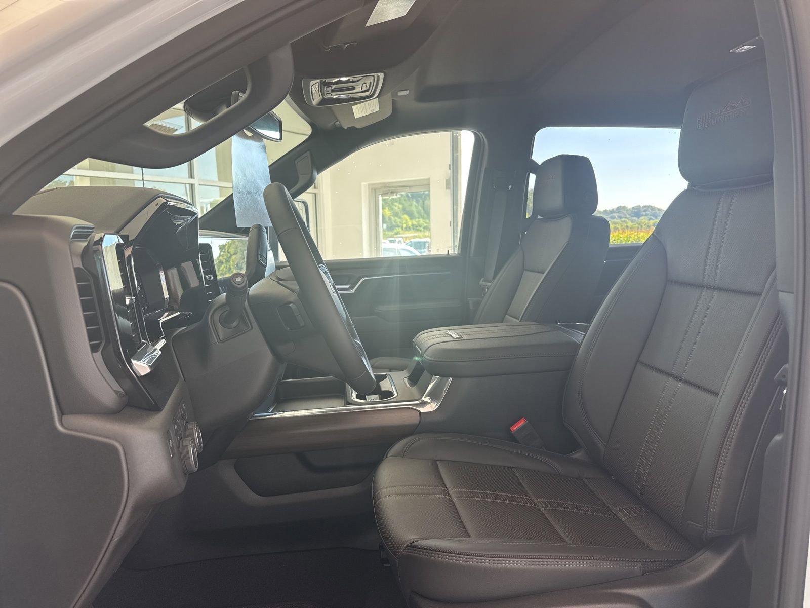 New 2025 Chevrolet Silverado 2500 High Country w/ Z71 Off-Road Package image 22